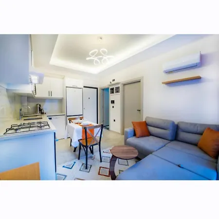 Botanic Life Aparthotel